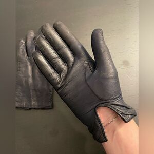 Vintage 1950s/1960s Ink Navy Blue Italian Leather Orlon Lined Women’s Gloves